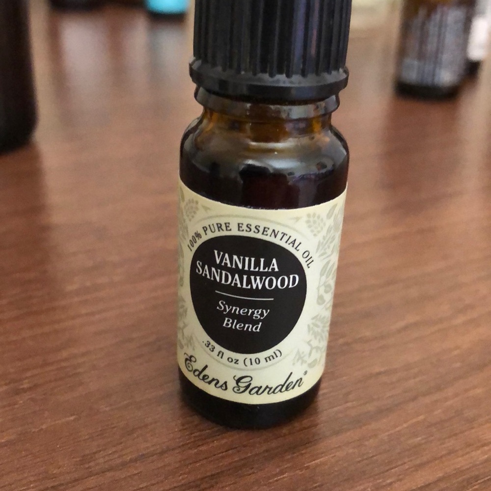 Vanilla Sandalwood Essential Oil Blend